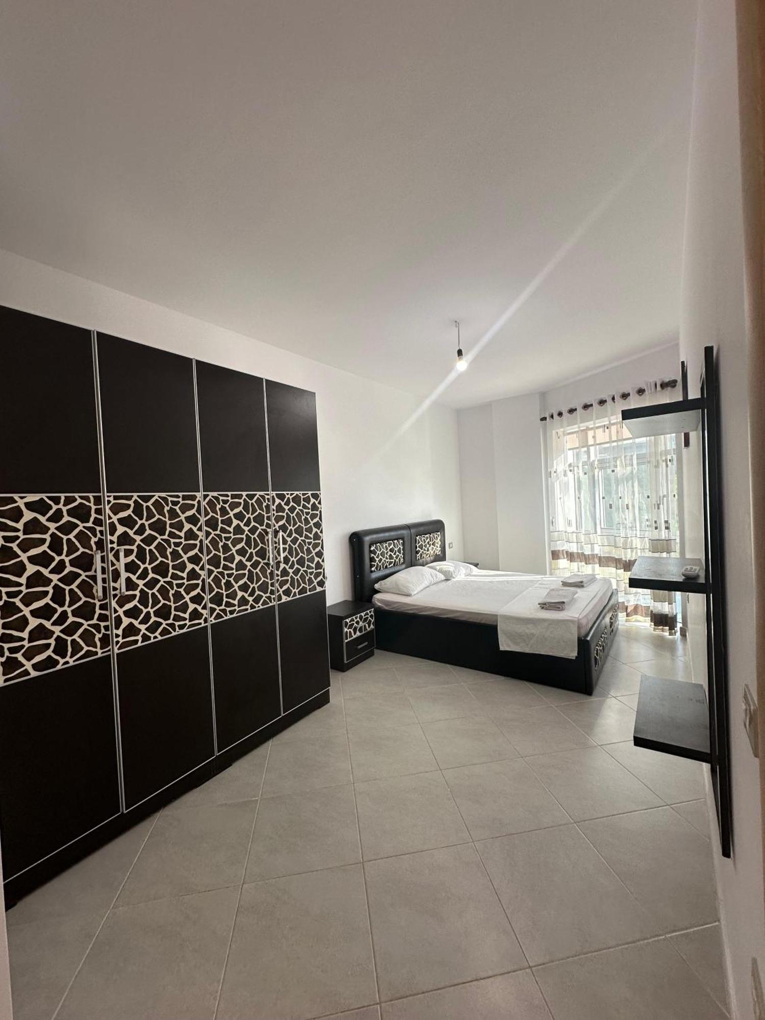 Sea View Apartment Vlorë Eksteriør bilde