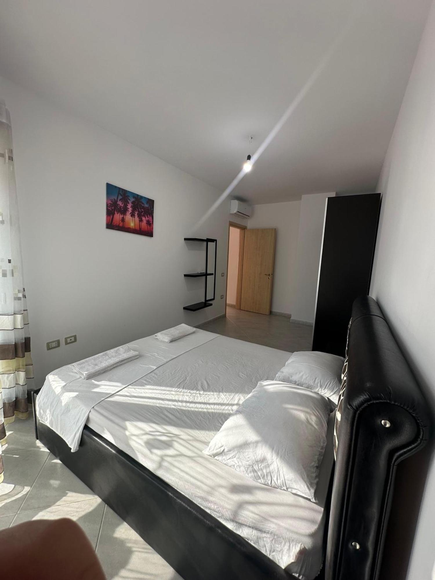 Sea View Apartment Vlorë Eksteriør bilde