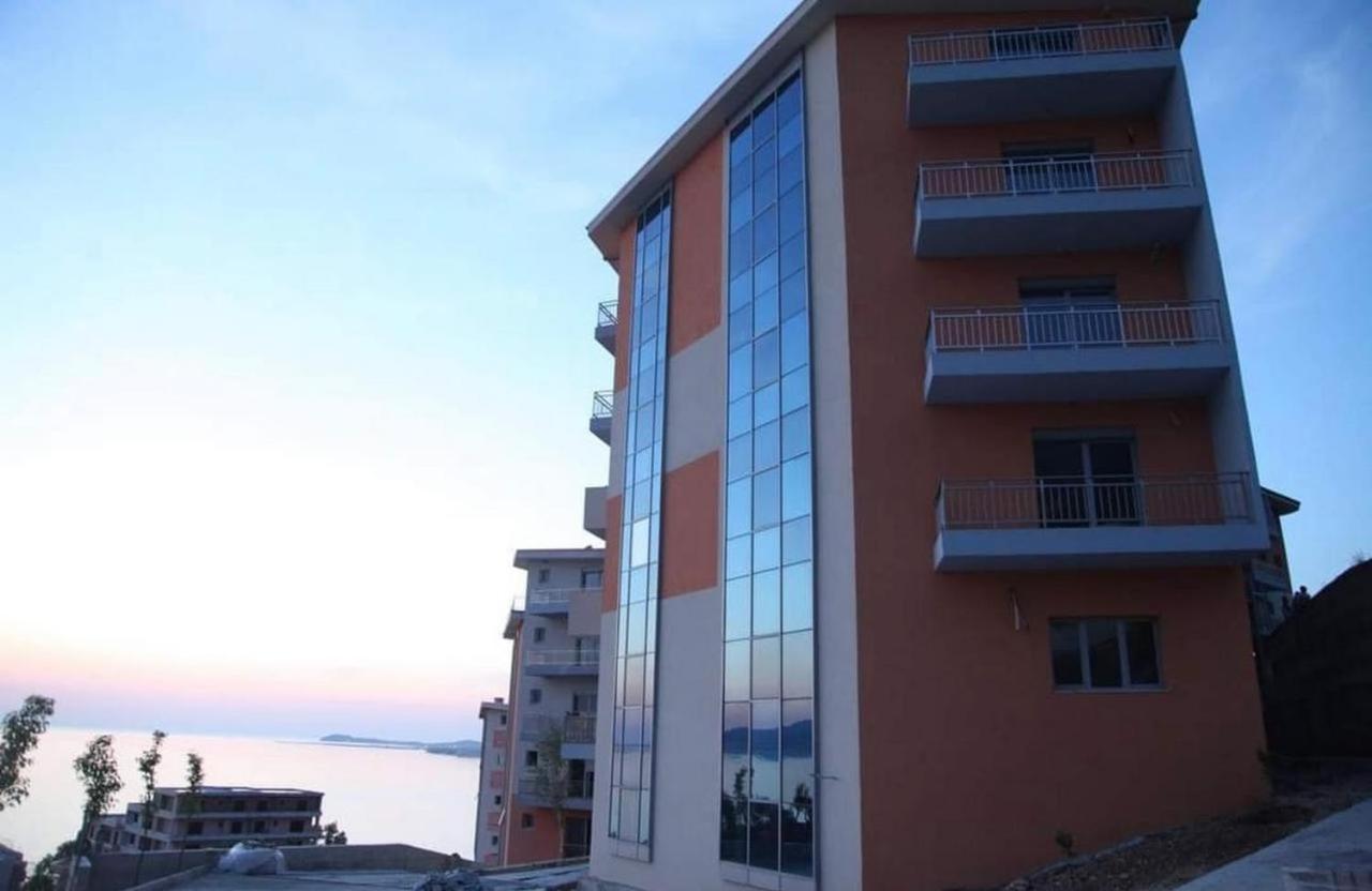 Sea View Apartment Vlorë Eksteriør bilde